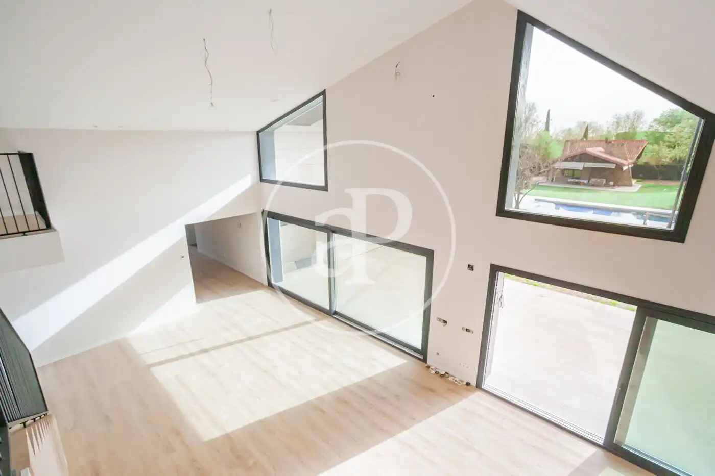 Sala de estar de Casa o chalet en venta en Pozuelo de Alarcón con Aire acondicionado, Calefacción y Jardín privado