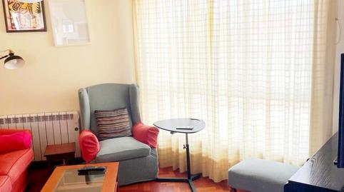 Foto 5 de Piso de alquiler en Plaza Do Arxetino, Mera - Serantes, A Coruña