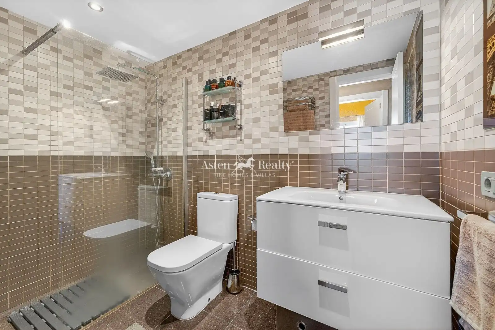 Maisonette mit Pool zum Verkauf in Helsinki, imagen 13