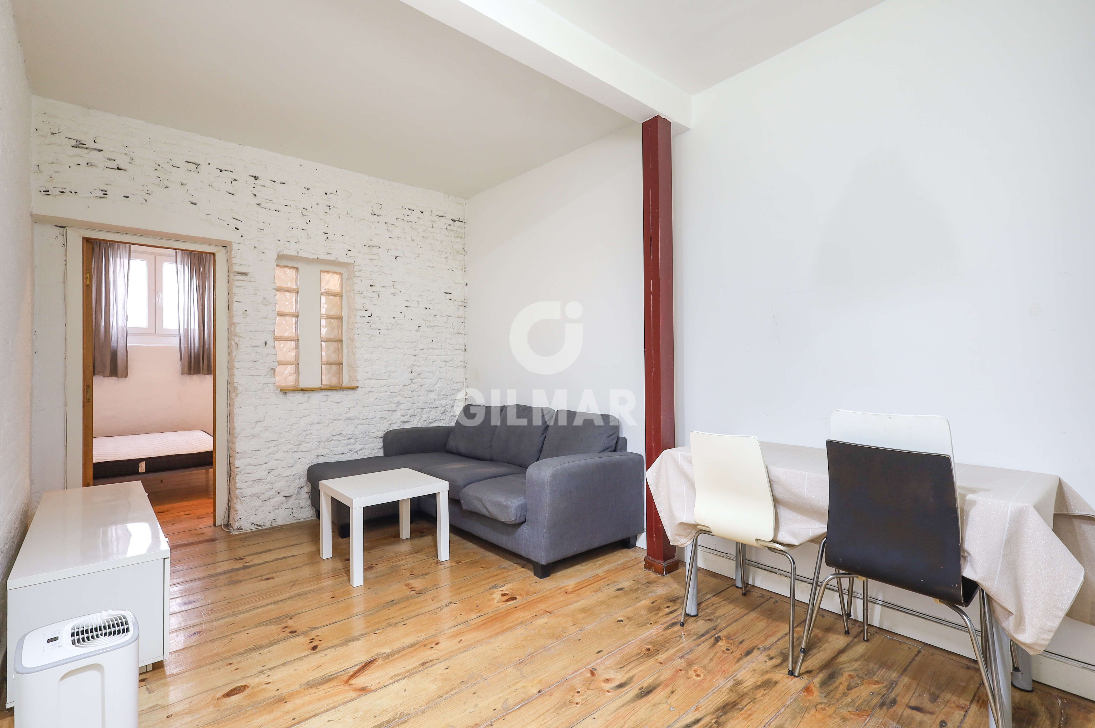 Sala de estar de Piso en venta en  Madrid Capital