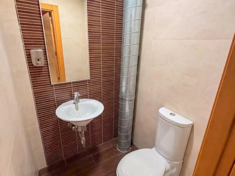 Baño de Oficina de alquiler en Centro