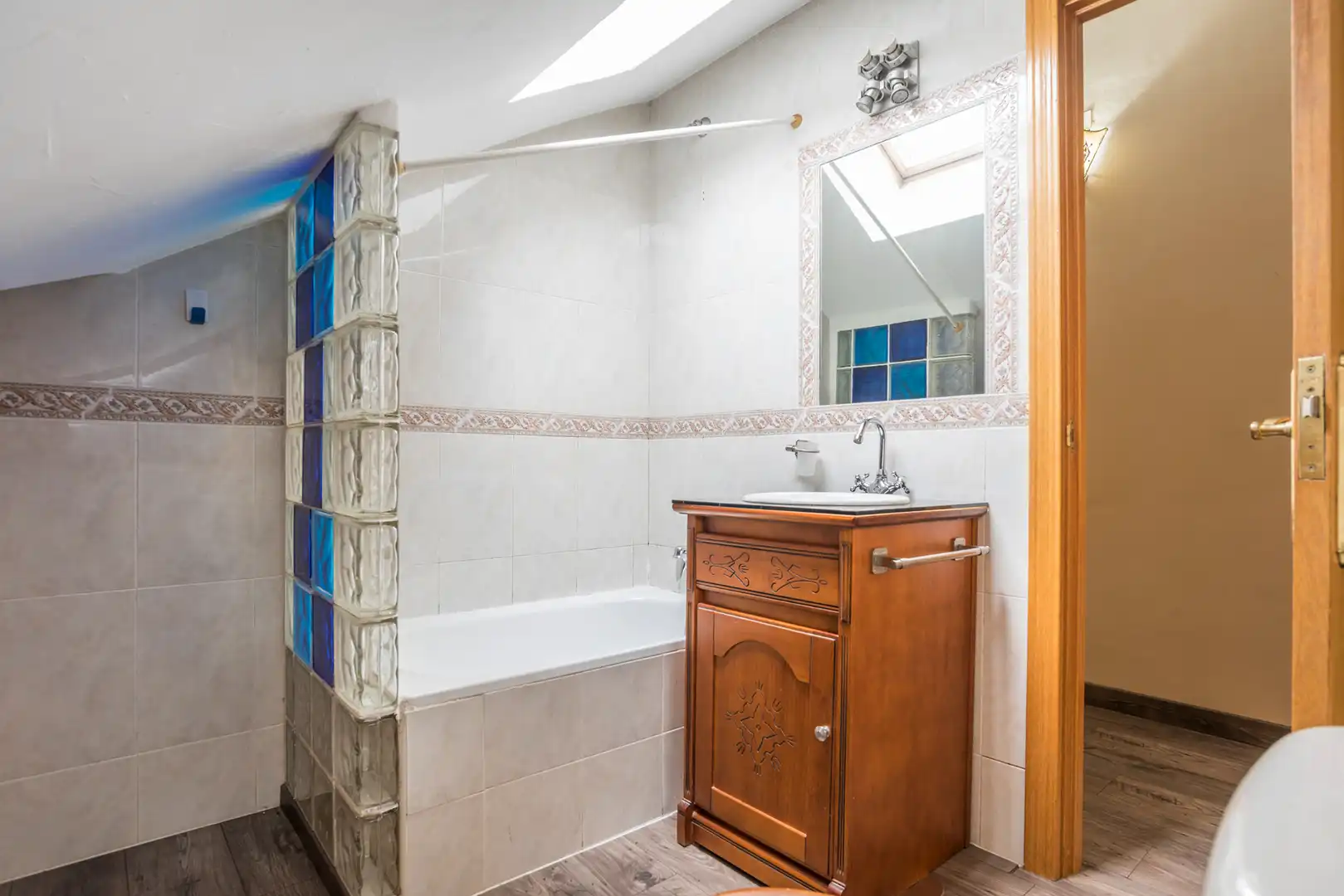 Baño de Ático en venta en Collado Villalba con Aire acondicionado, Calefacción y Piscina comunitaria