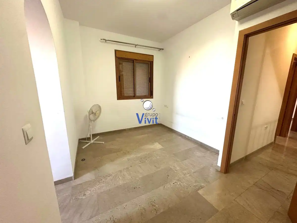 Casa o chalet de alquiler en Alcalá de Guadaira con Terraza, Trastero y Amueblado