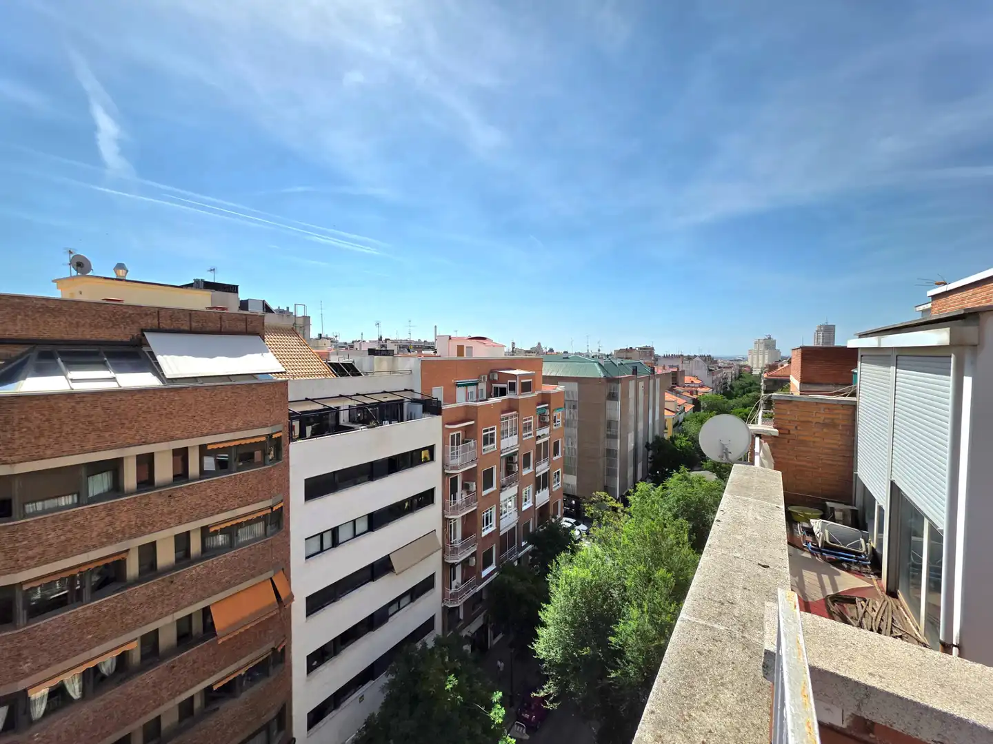 Vista exterior de Ático en venta en Madrid con Aire acondicionado, Calefacción y Parquet