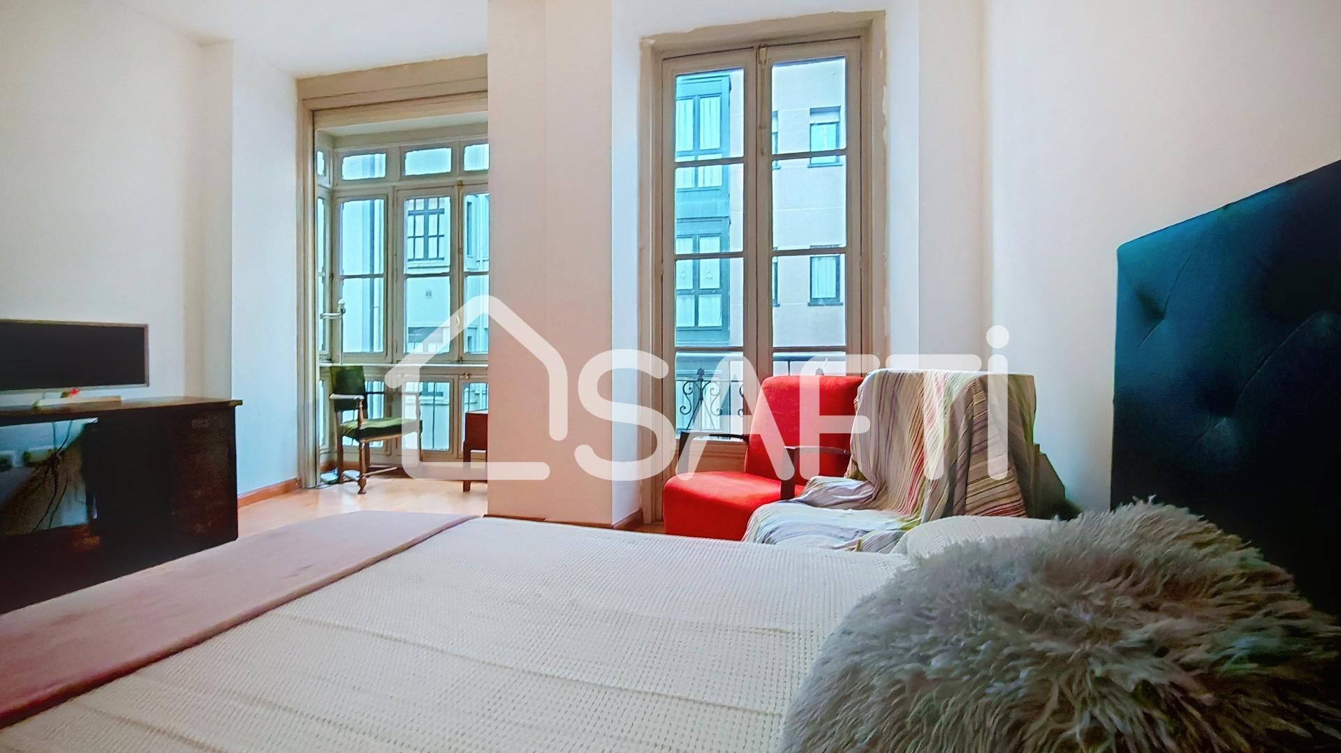 Bedroom of Flat for sale in Gijón   with Balcony