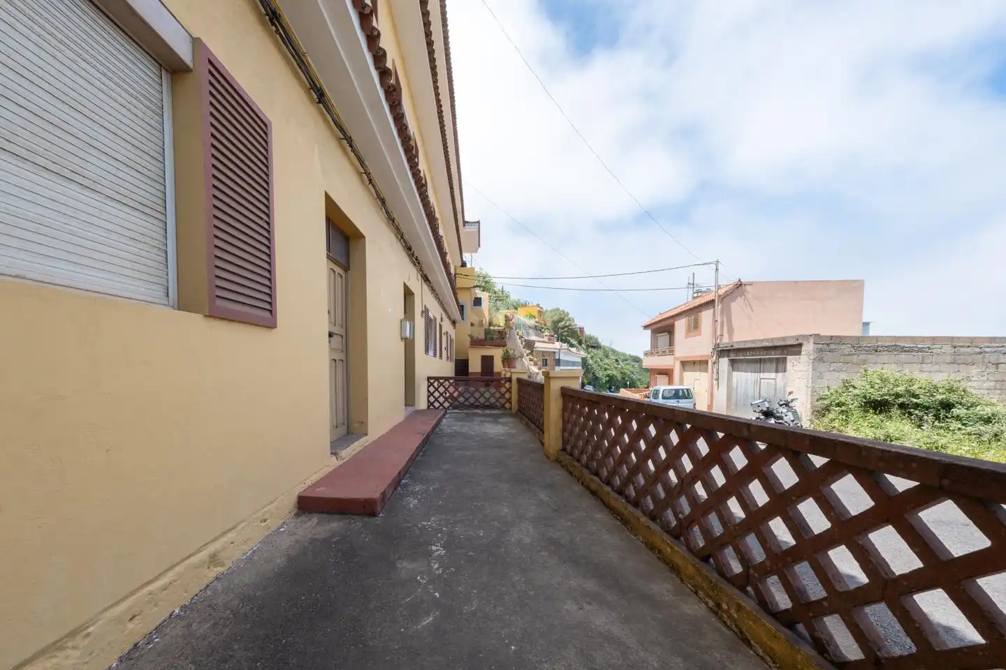 Vista exterior de Edificio en venta en Santa María de Guía de Gran Canaria