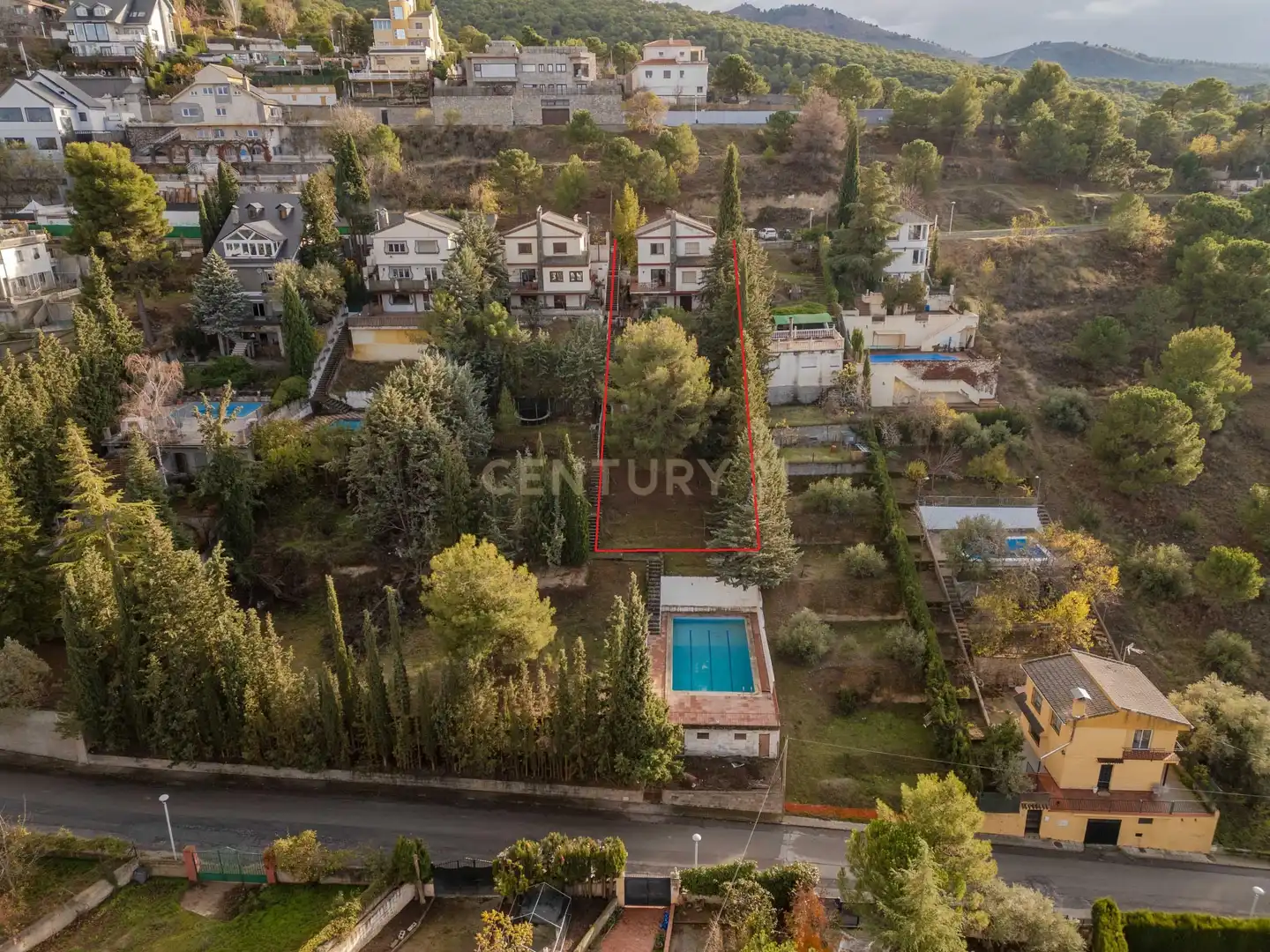 Casa o xalet en venda en La Zubia amb Jardí privat i Traster