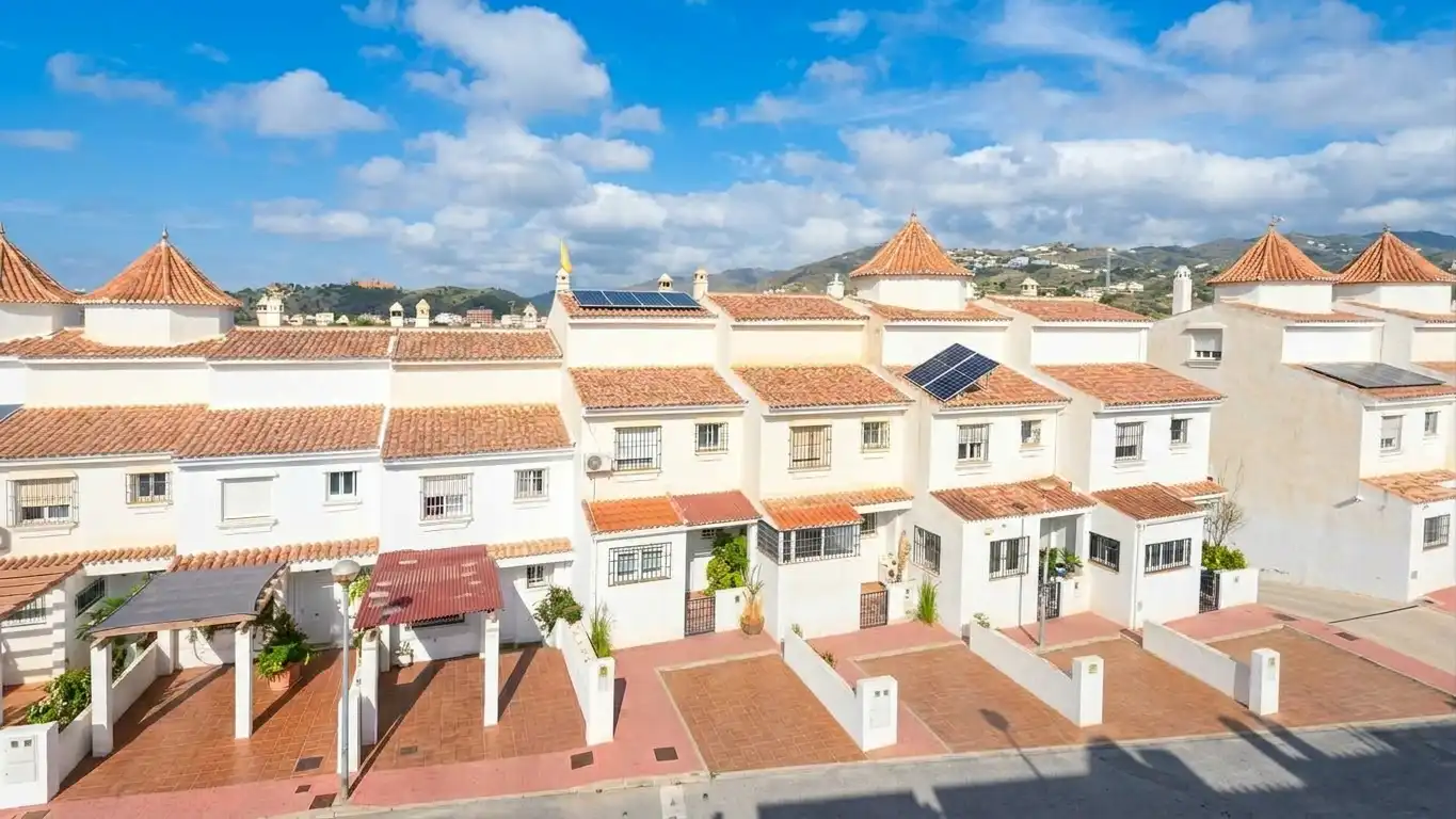 Casa adosada en venta en Rincón de la Victoria, Málaga