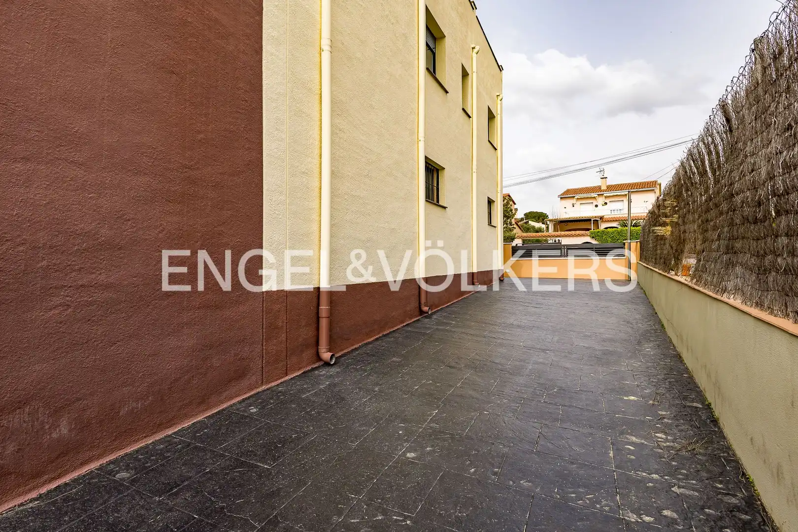 Exterior view of Houses for sale in El Vendrell  with Air Conditioner, Heating and Private garden