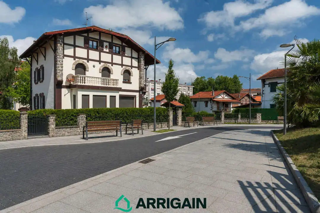 Vista exterior de Casa o chalet en venta en Irun  con Calefacción, Jardín privado y Terraza