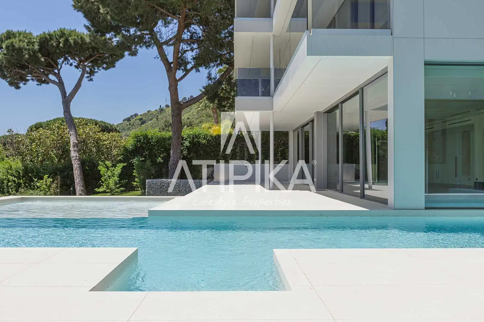 Piscina de Casa o chalet en venta en Barcelona con Aire acondicionado, Calefacción y Terraza