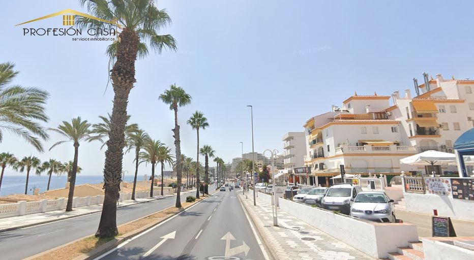 Vista exterior de Pis en venda en Benalmádena amb Terrassa i Moblat
