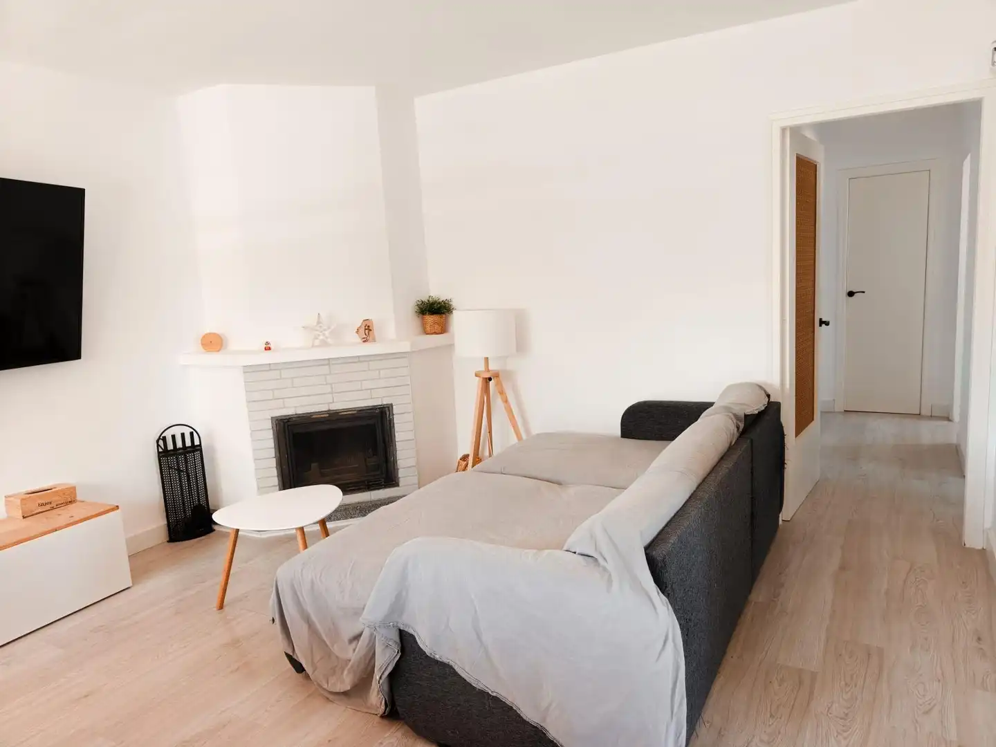 Sala d'estar de Casa adosada en venda en L'Ametlla de Mar  amb Aire condicionat, Calefacció i Jardí privat