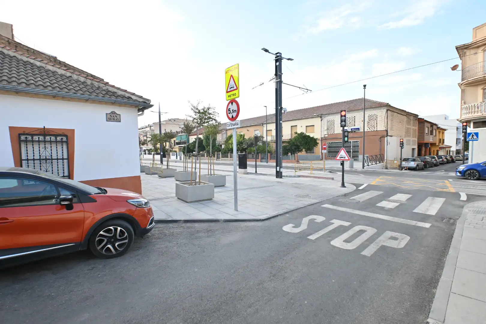 Vista exterior de Casa adosada en venta en Churriana de la Vega con Aire acondicionado, Terraza y Trastero