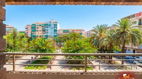 Foto 2 de Piso en venta en Carolinas Altas, Alicante / Alacant