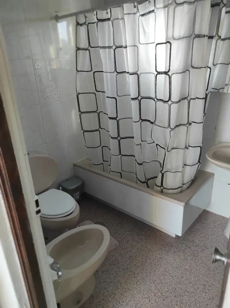 Badezimmer von Gebäude zum Verkauf in Vigo 