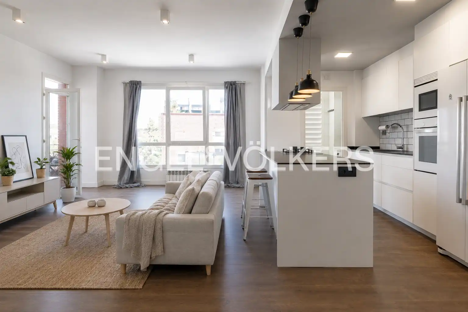 Sala de estar de Dúplex en venta en Montgat con Aire acondicionado, Calefacción y Jardín privado