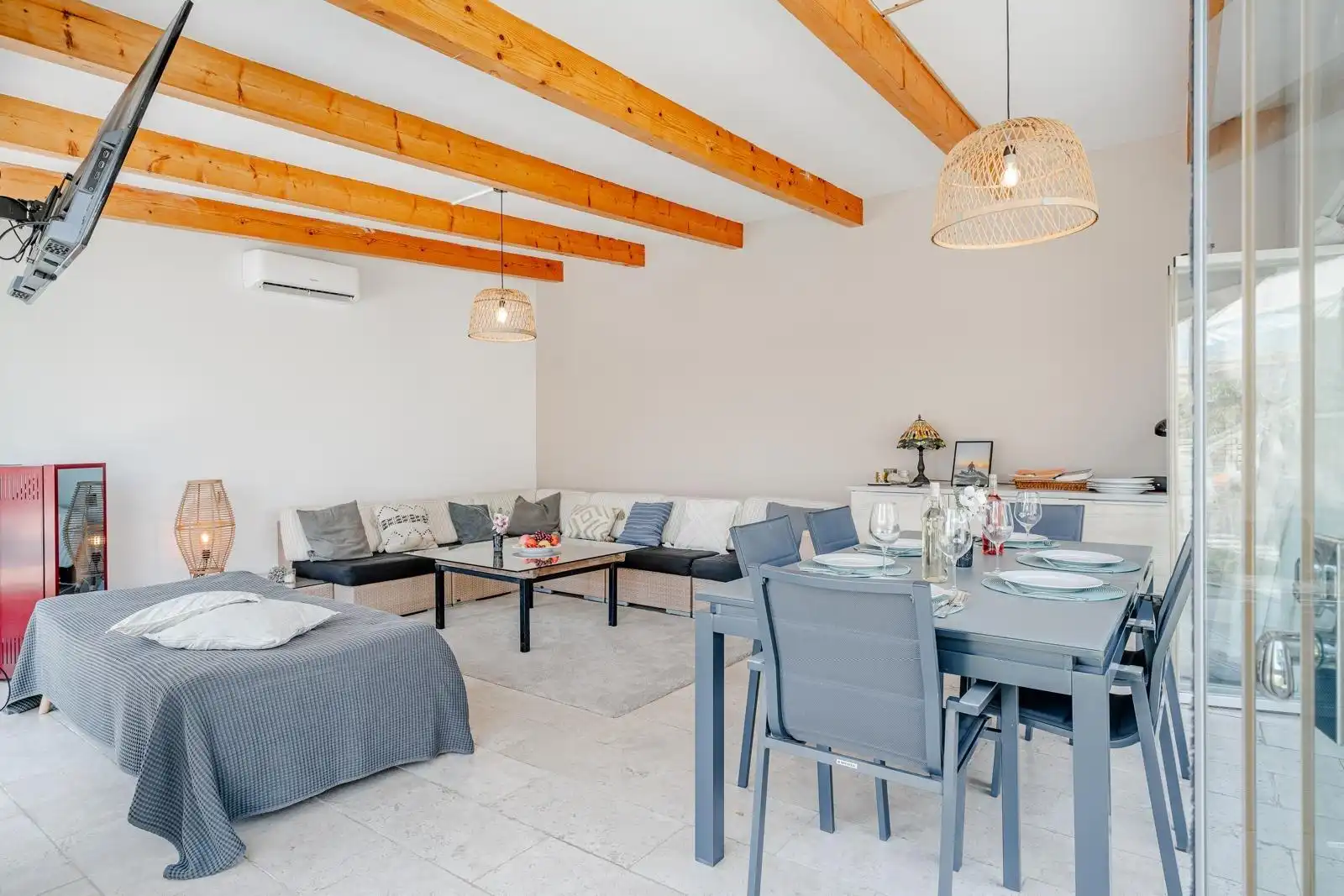 Casa o chalet de alquiler en Les Bovetes - La Felicidad