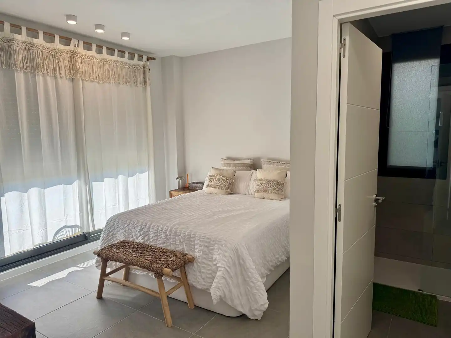 Dormitori de Casa adosada de lloguer en Mijas amb Aire condicionat, Calefacció i Terrassa