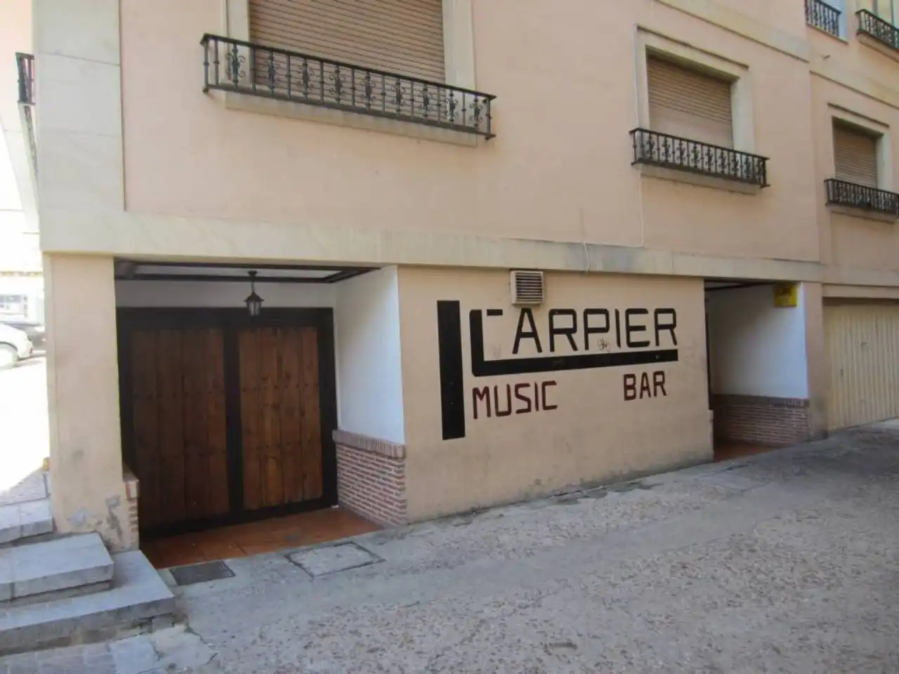 Local comercial en venda a Calle DIEZ TARAVILLA, imagen 2