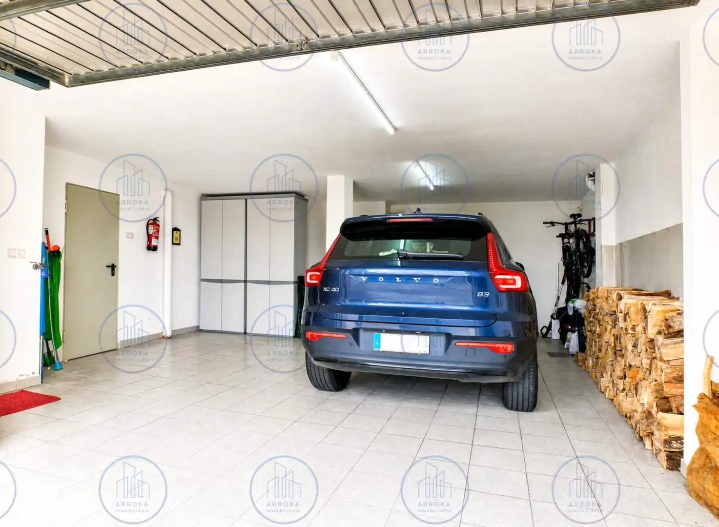 Parking de Casa adosada en venta en Donostia - San Sebastián  con Calefacción, Jardín privado y Terraza