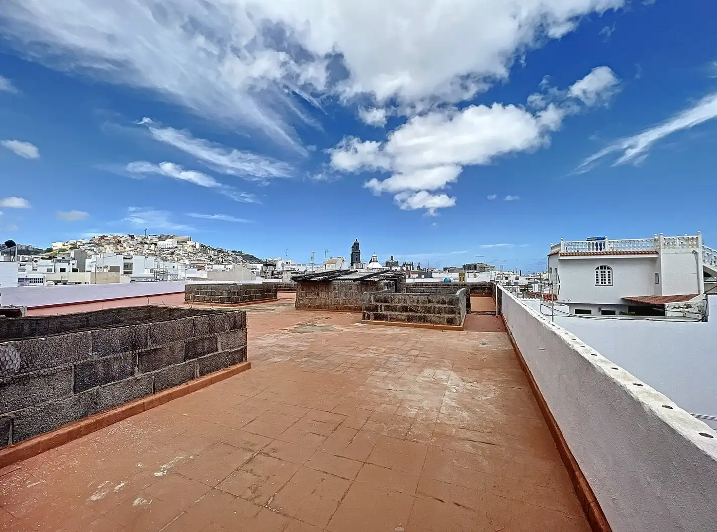 Vista exterior de Edificio en venta en Las Palmas de Gran Canaria