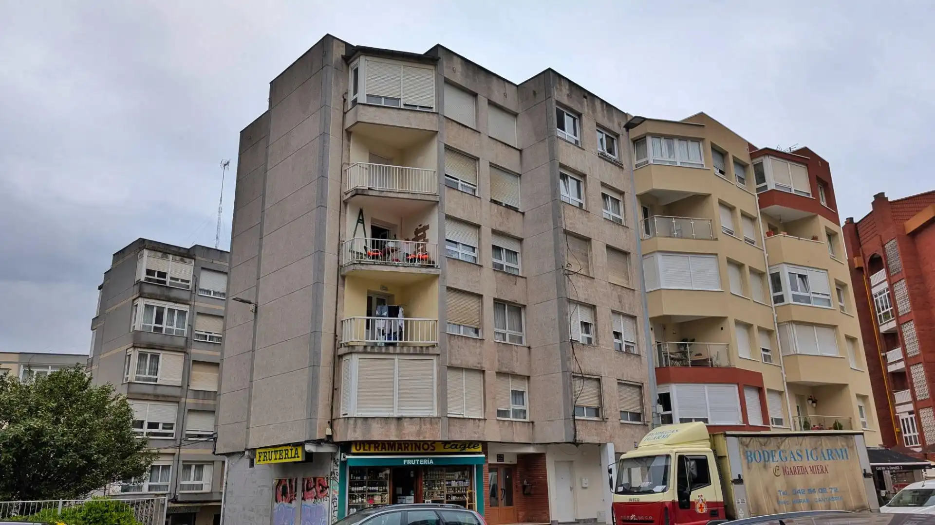 Vista exterior de Pis en venda en Santander amb Calefacció