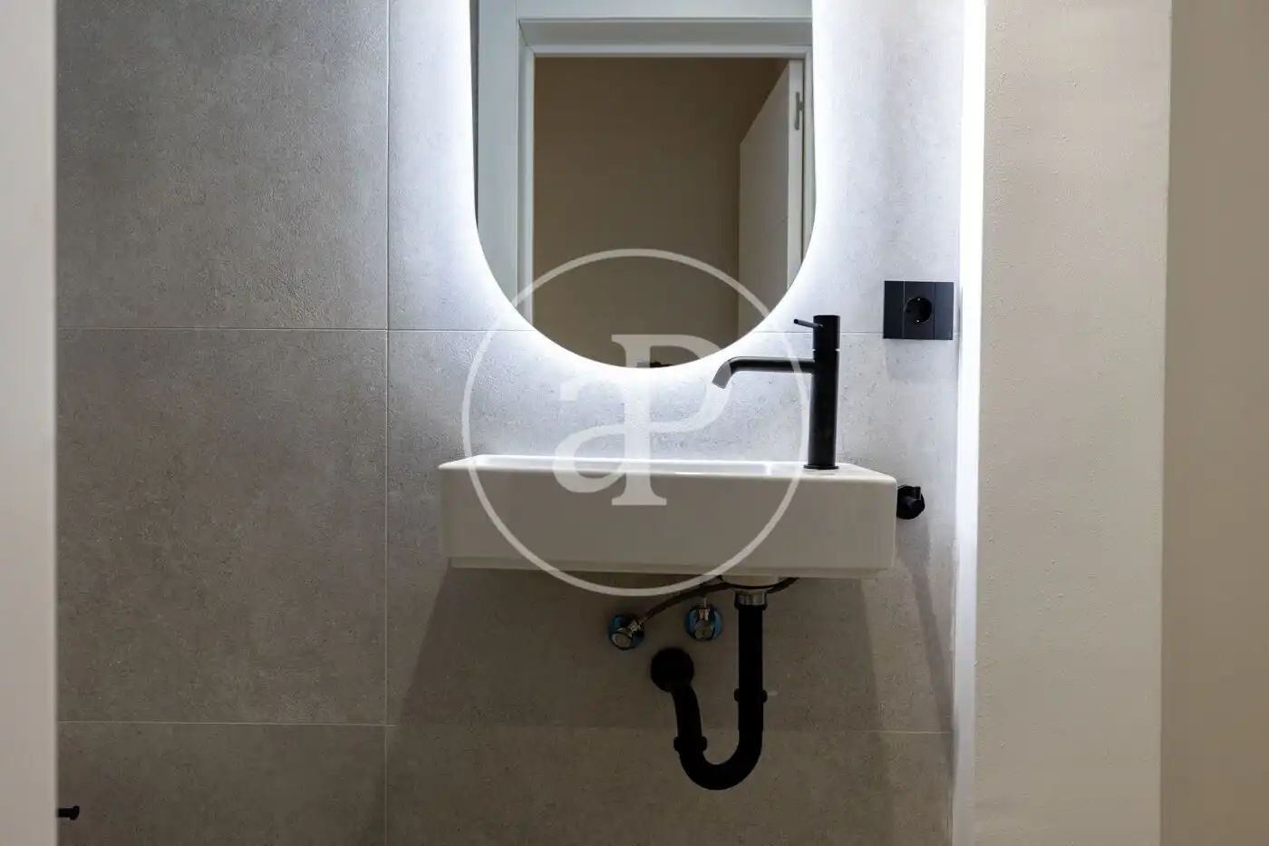 Bany de Pis en venda en Barcelona amb Aire condicionat i Calefacció