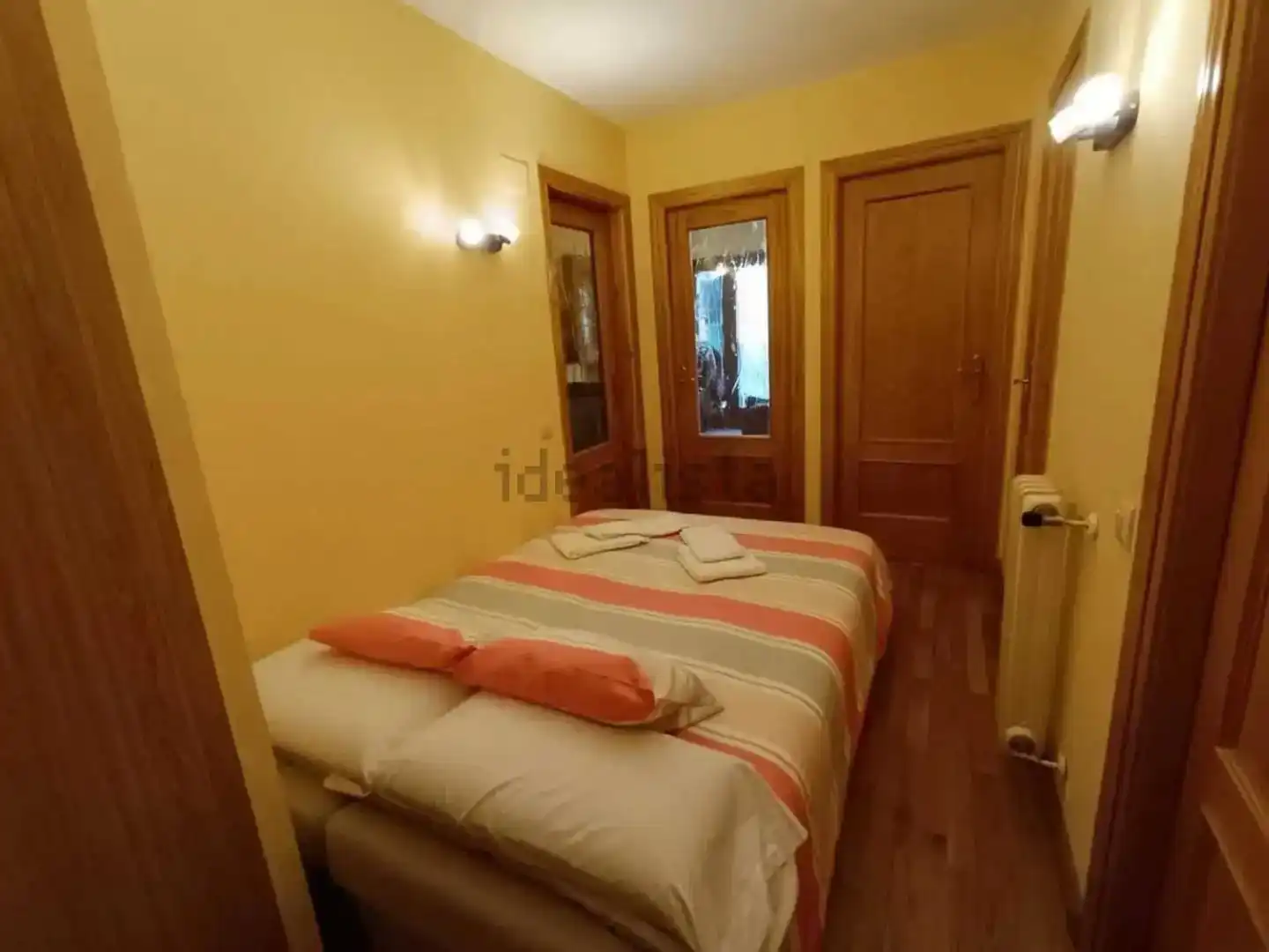 Habitación de Apartamento en venta en Benasque con Jardín privado, Trastero y Amueblado