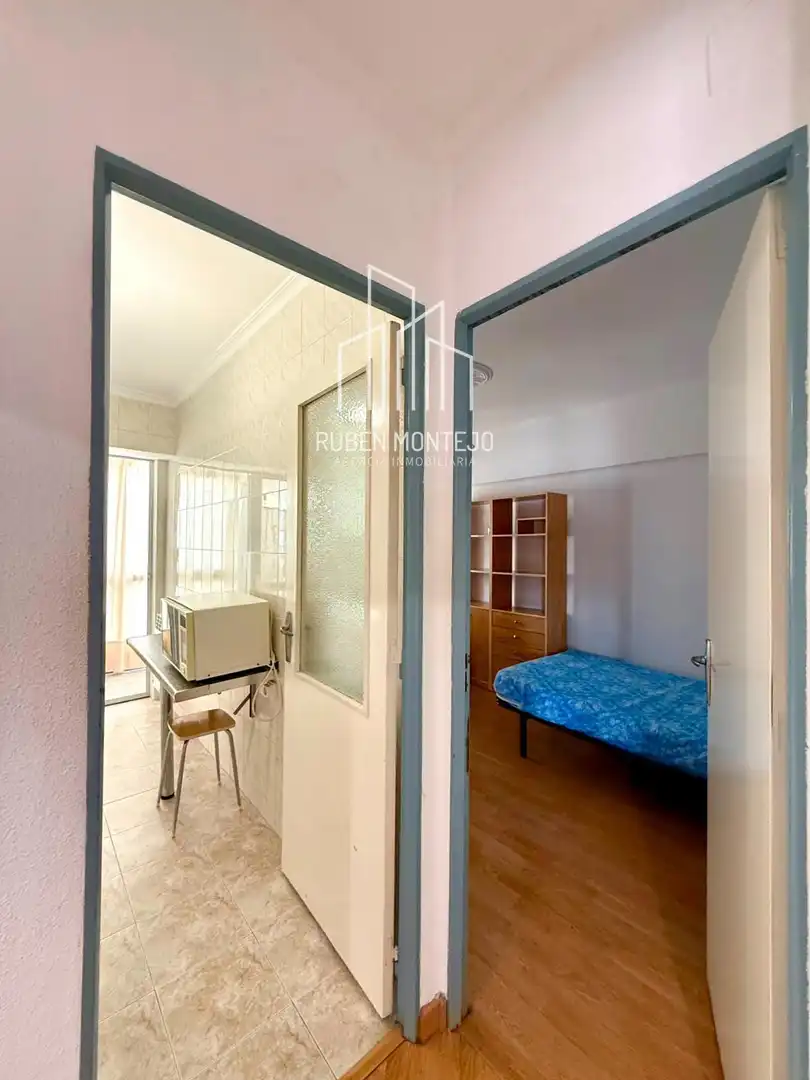 Bedroom of Flat for rent in Salamanca  with Heating, Terrace and Furnished