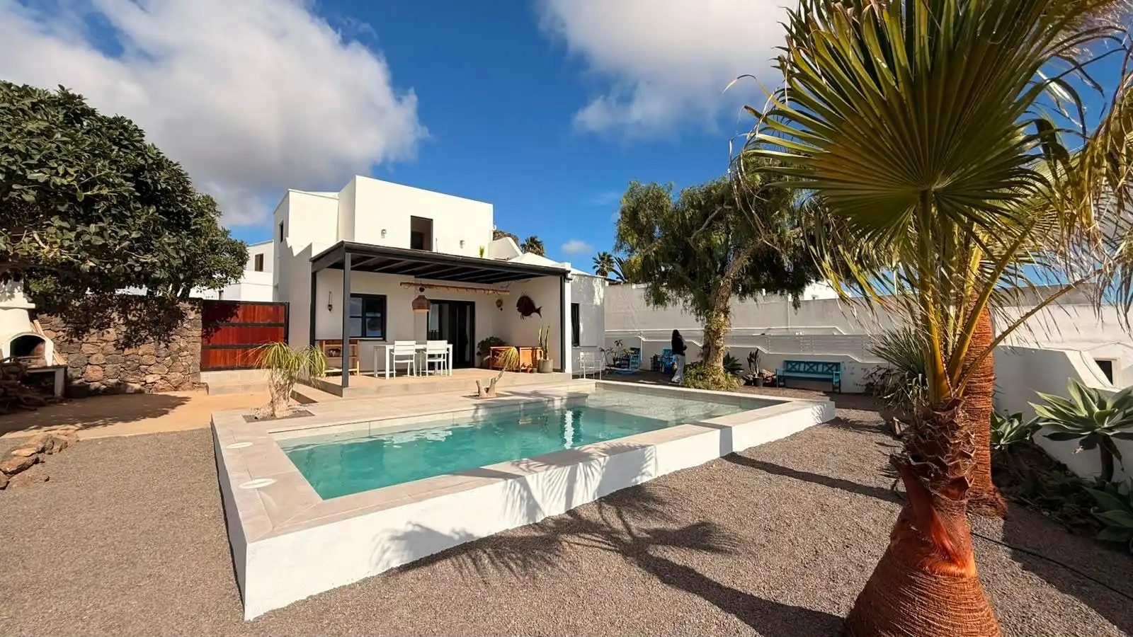 Vista exterior de Casa o xalet en venda en San Bartolomé amb Aire condicionat, Jardí privat i Terrassa
