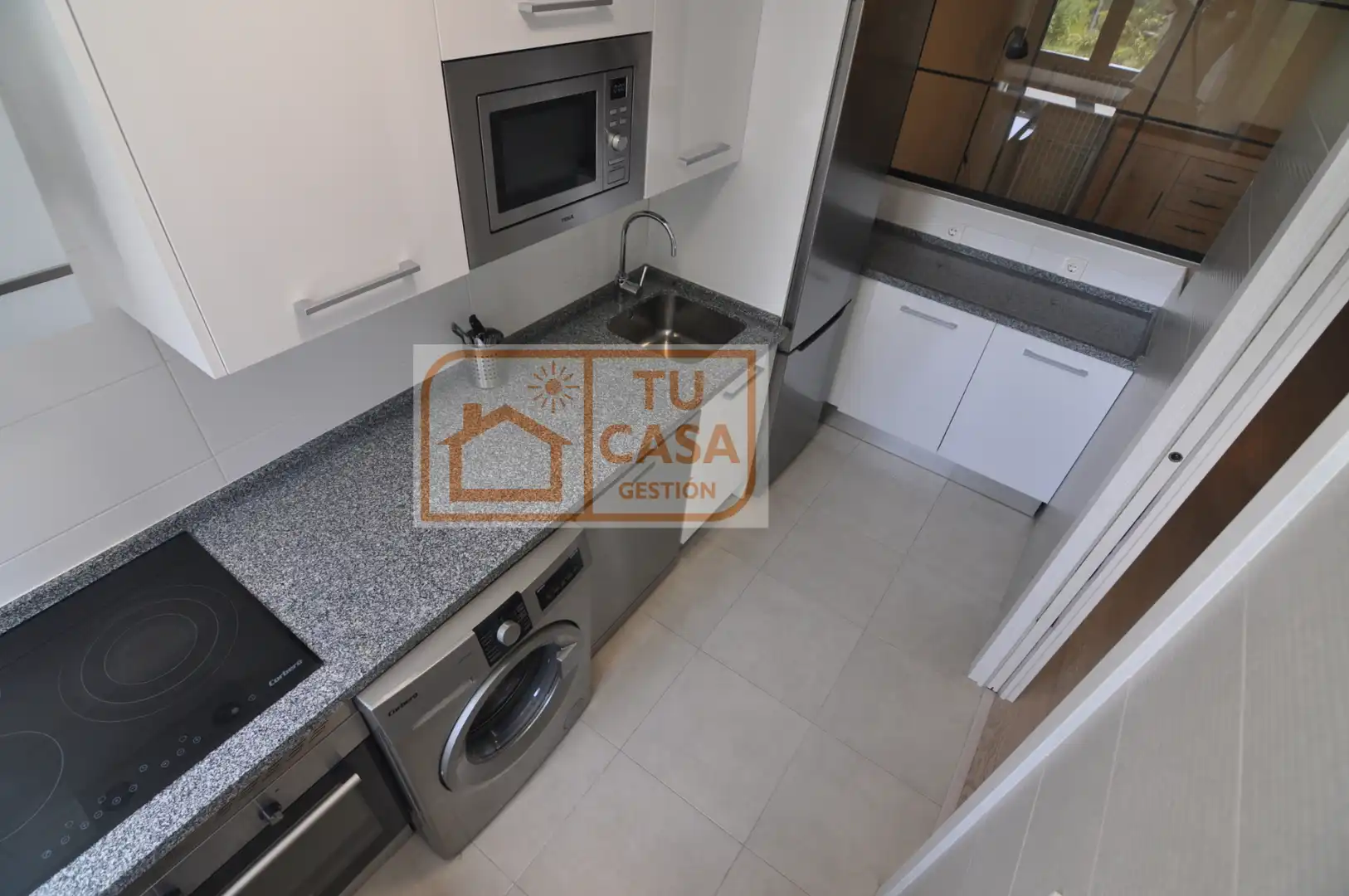 Cocina de Piso de alquiler en Cáceres con Aire acondicionado, Calefacción y Jardín privado