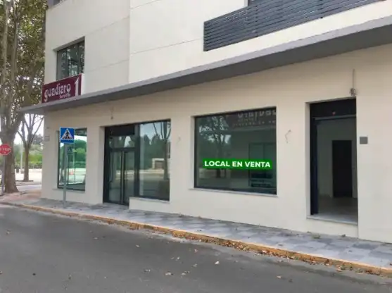 Locale commerciale in vendita a CIRO GIL 1, imagen 2