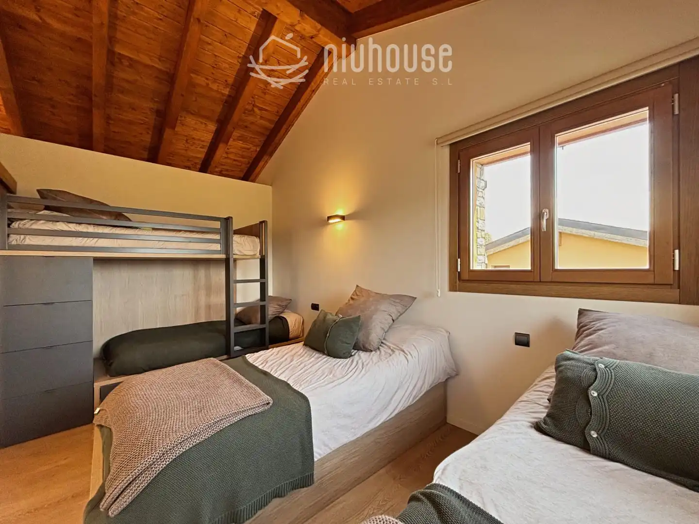 Habitación de Casa o chalet en venta en Enveitg