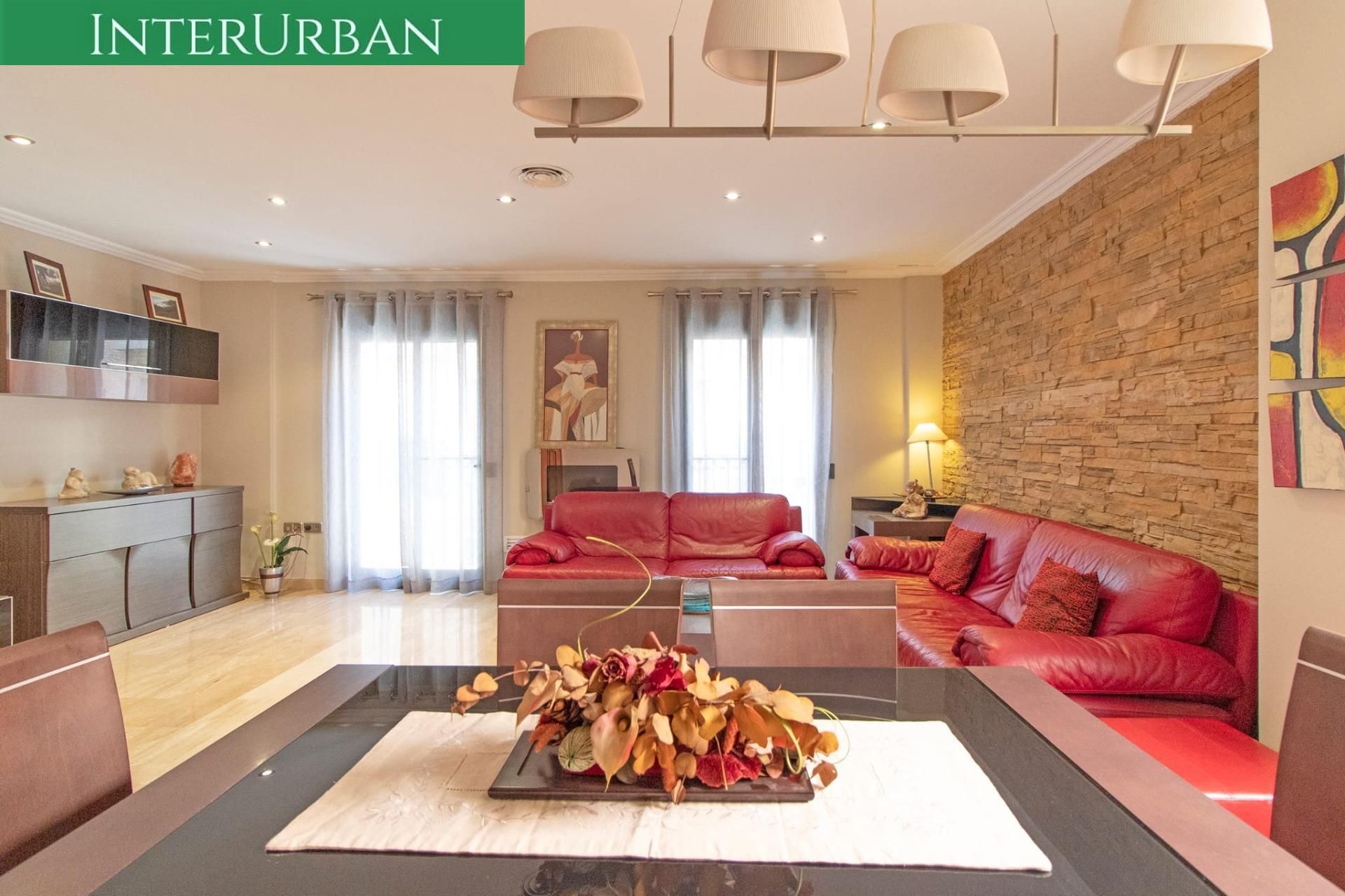 Exterior view of Single-family semi-detached for sale in Llíria  with Air Conditioner, Terrace and Balcony