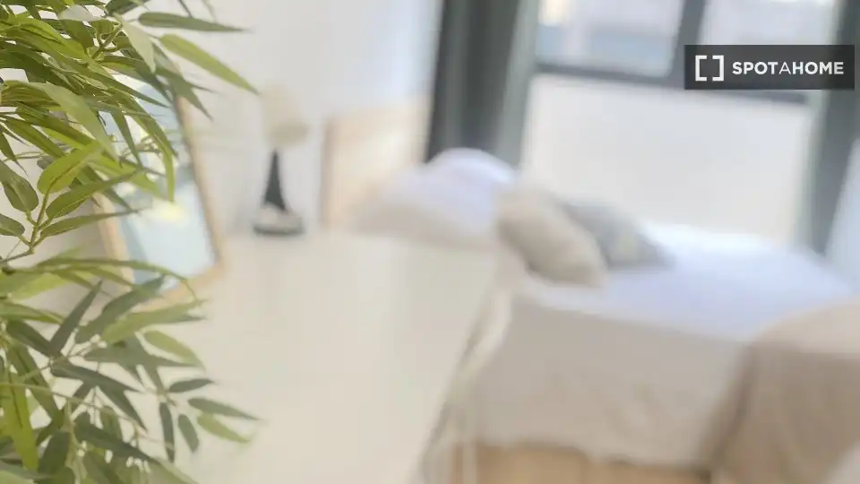 Bedroom of Flat for rent in Sevilla  with Air Conditioner, Heating and Furnished