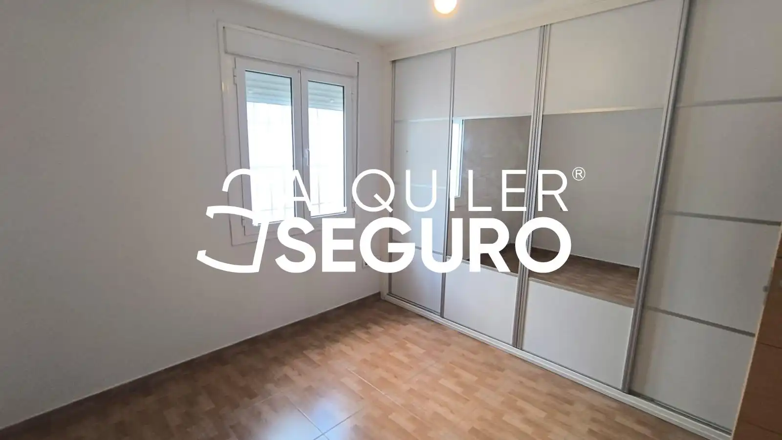 Bedroom of Flat for rent in Sevilla  with Air Conditioner