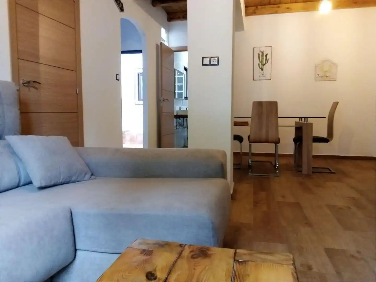 Wohnzimmer von Wohnungen zur Miete in Conil de la Frontera mit Klimaanlage