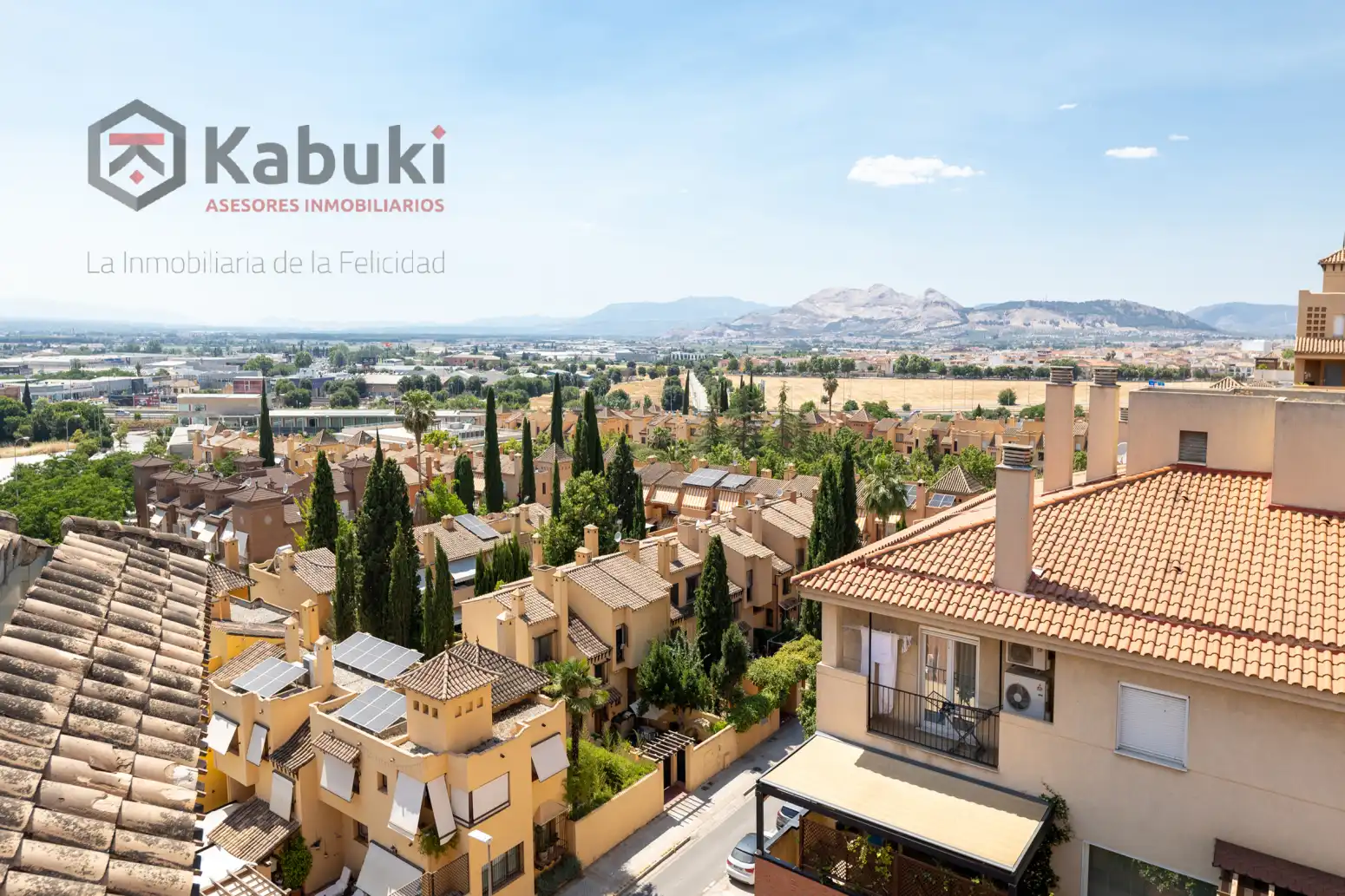Exterior view of Flat for rent in Granada  with Air Conditioner, Heating and Terrace