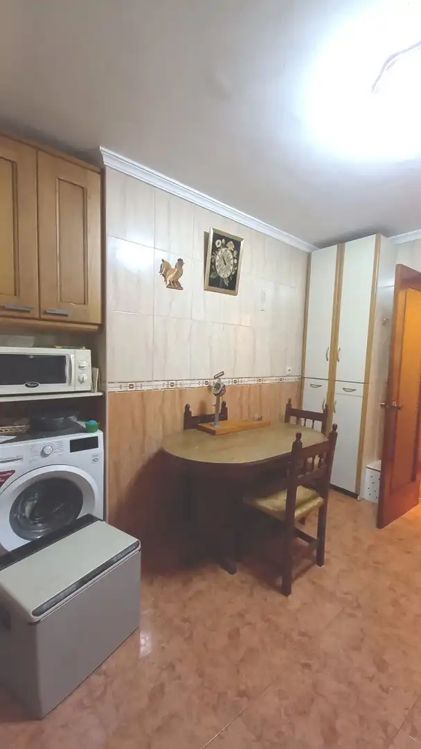 Piso con ascensor en venta en Plaza Constitución, imagen 4