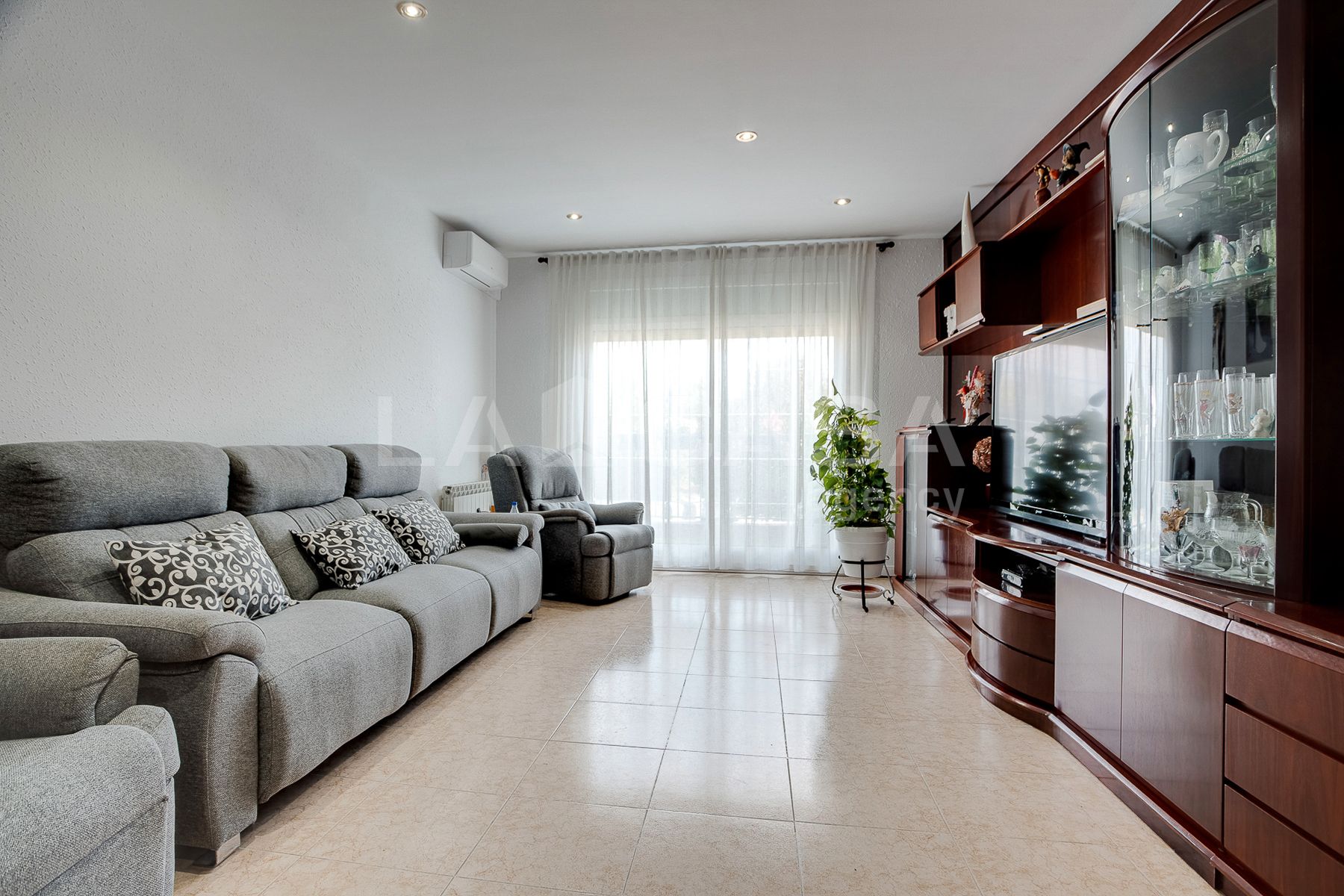 Sala d'estar de Casa o xalet en venda en Lliçà d'Amunt amb Terrassa i Balcó