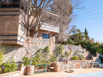 Vista exterior de Casa o xalet en venda en  Granada Capital amb Calefacció, Jardí privat i Terrassa