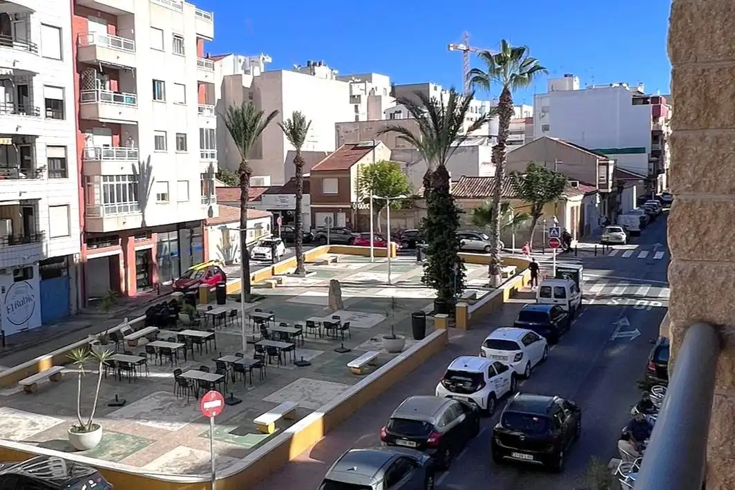 Vista exterior de Apartament en venda en Torrevieja amb Aire condicionat, Calefacció i Terrassa