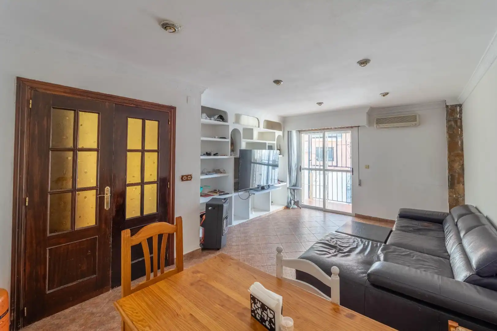 Sala d'estar de Casa o xalet en venda en Las Gabias amb Aire condicionat i Balcó