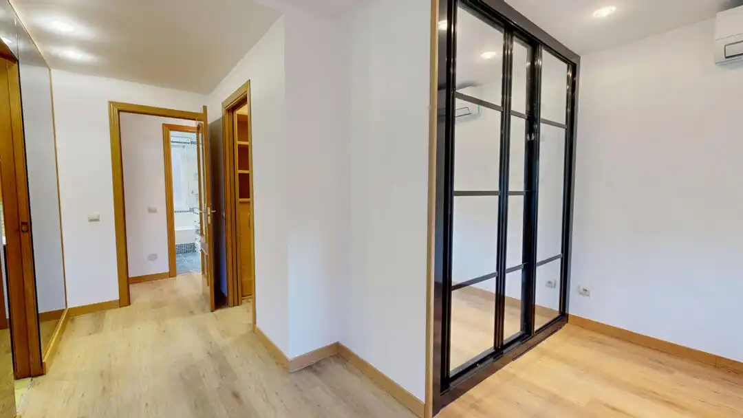 Wohnung zur Miete in Majadahonda mit Klimaanlage, Heizung und Privatgarten
