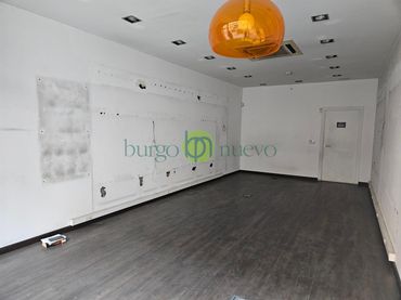 Local comercial en venda a Calle Alcalde Miguel Castaño 11 24005 Leon