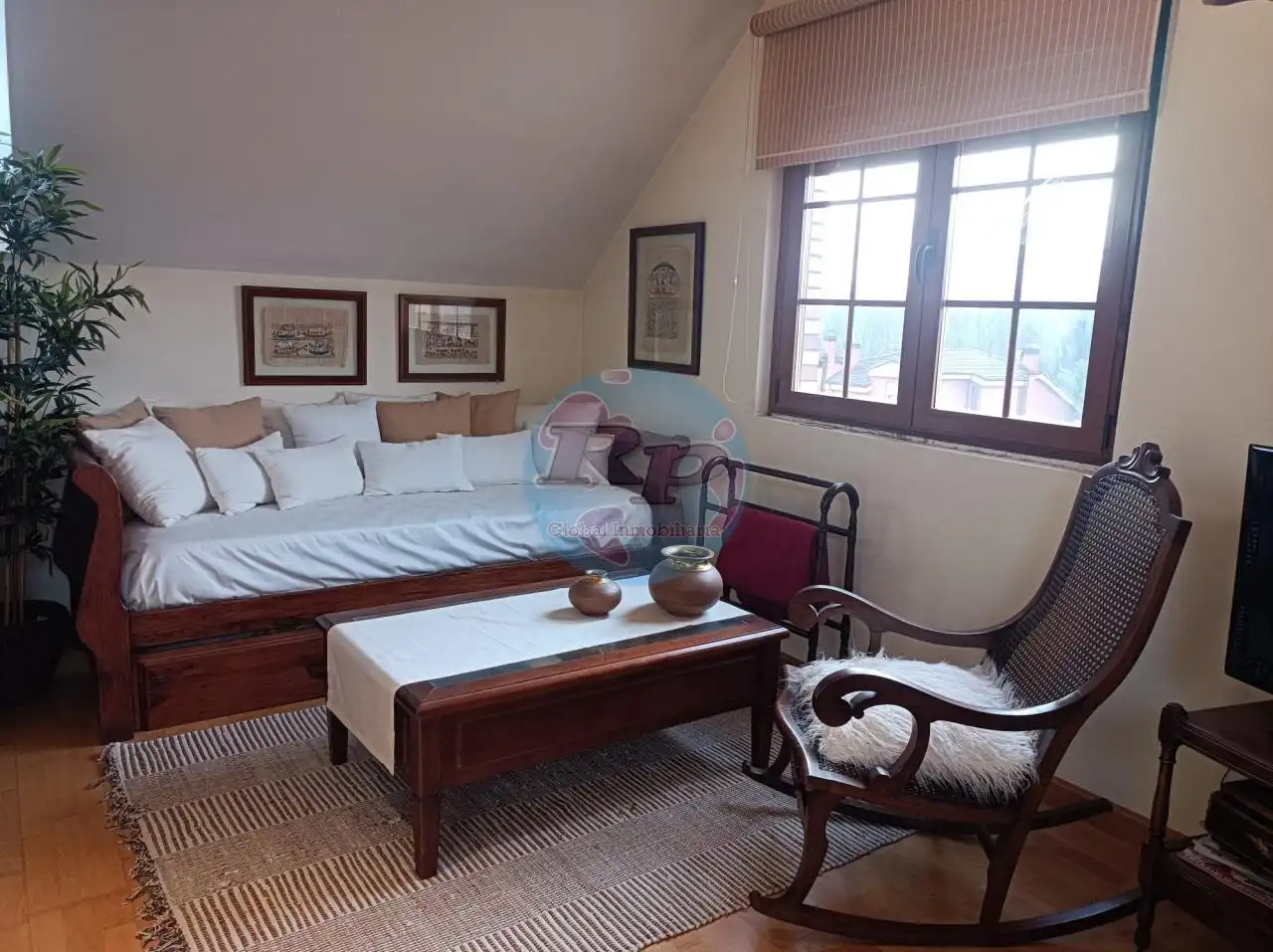 Sala de estar de Casa o chalet en venta en Sariegos con Calefacción, Jardín privado y Parquet