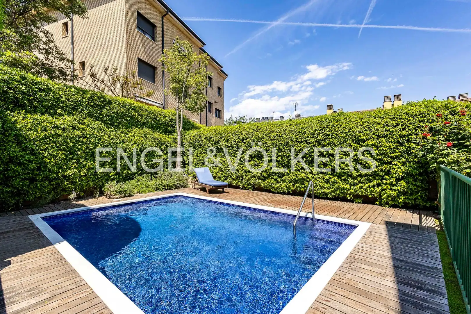 Piscina de Casa o chalet en venta en Sant Cugat del Vallès con Aire acondicionado, Calefacción y Jardín privado