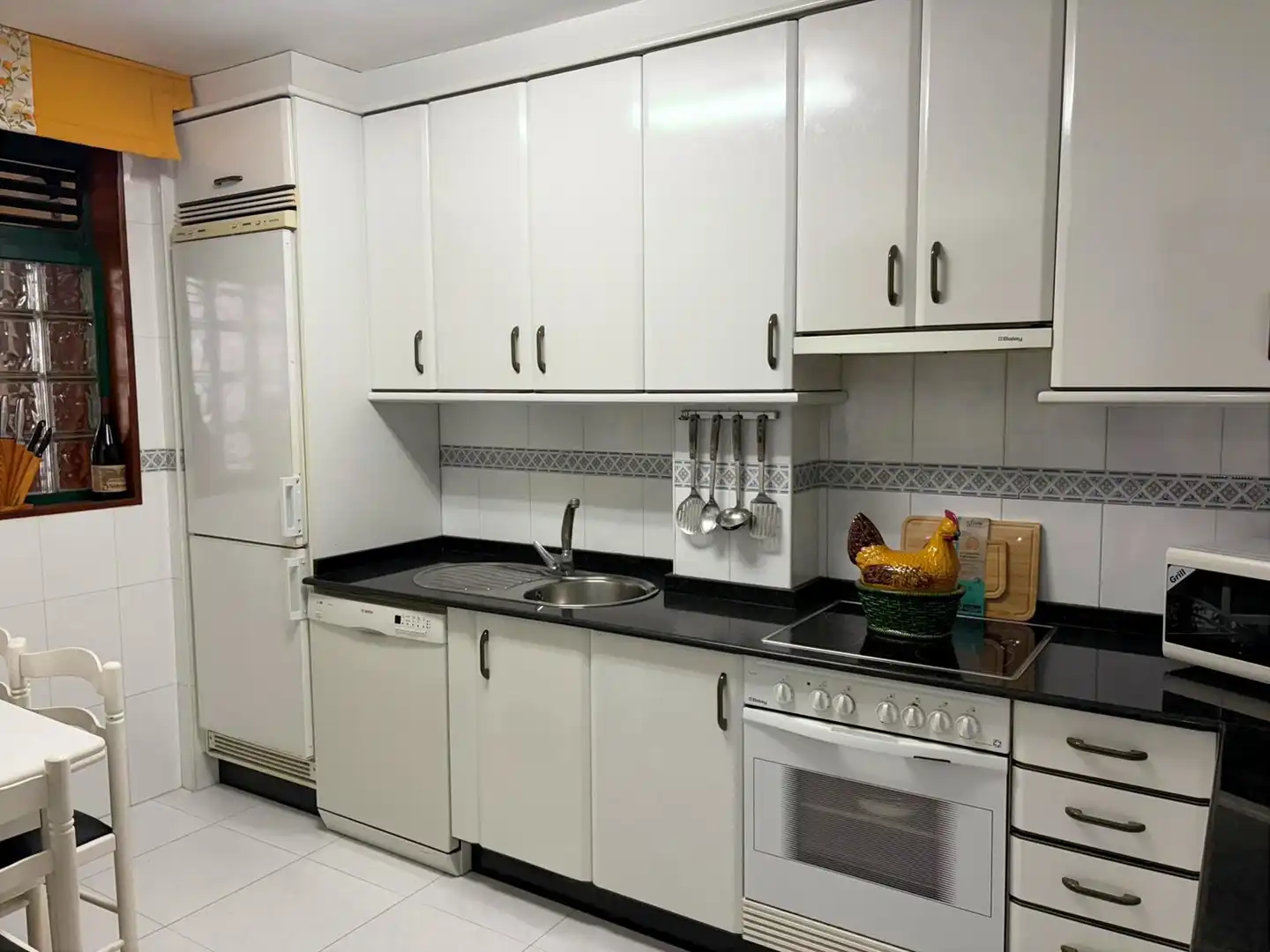 Kitchen of Flat for rent in Cangas   with Furnished and Balcony