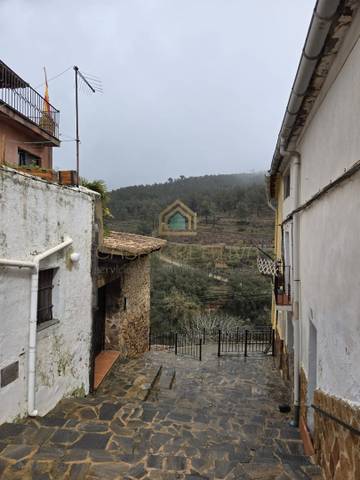 Casa adosada en Venta en Calle Iglesia en Torralba del Pinar